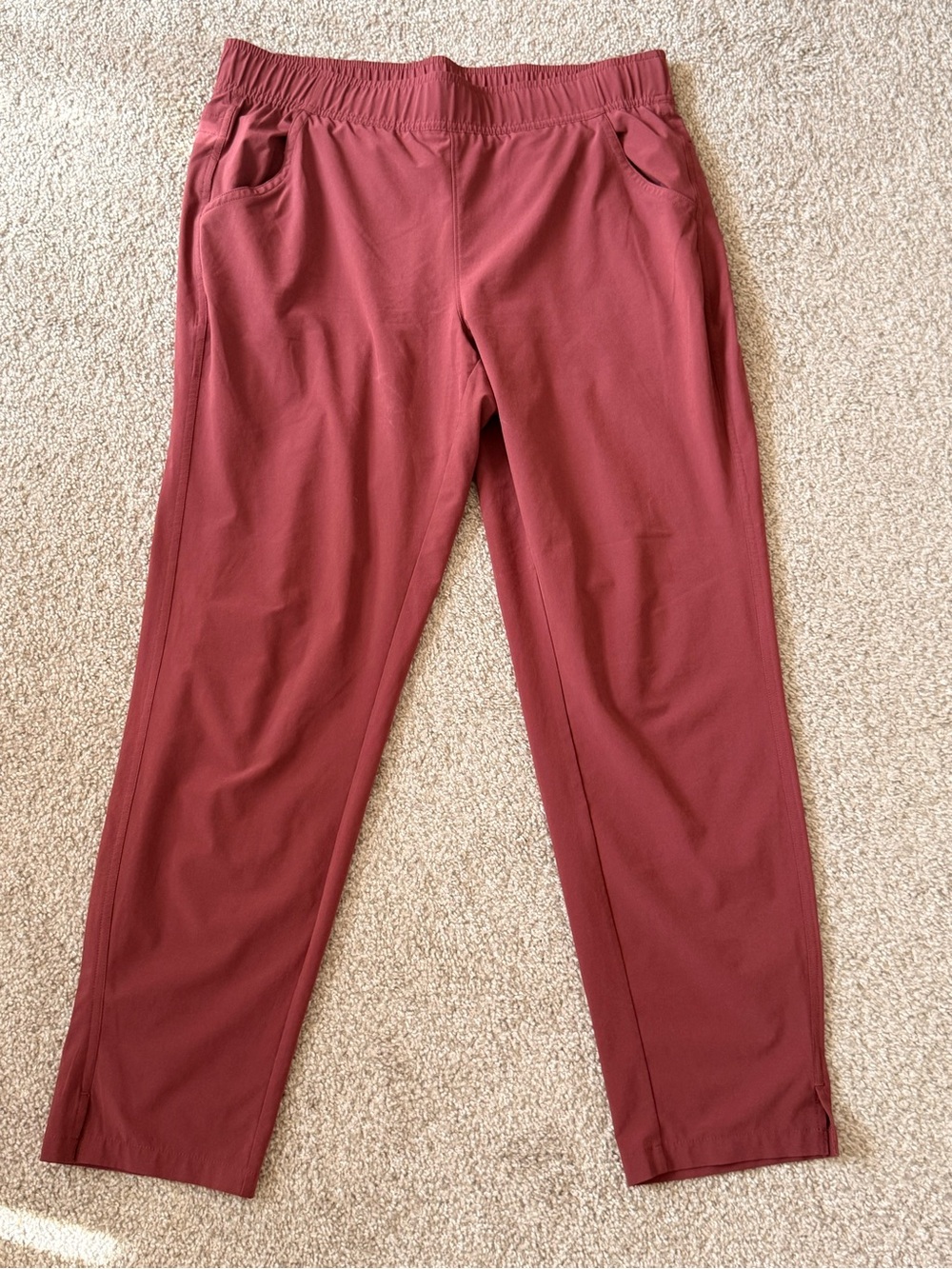 Eddie Bauer Straight Leg Pants in Rosewood